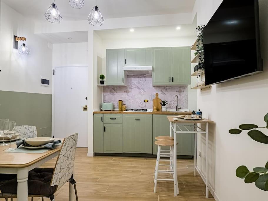 Motor Valley Boutique - 3 *